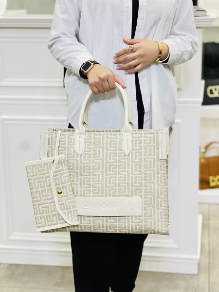 Balmain tote bag - بيج,لوجو